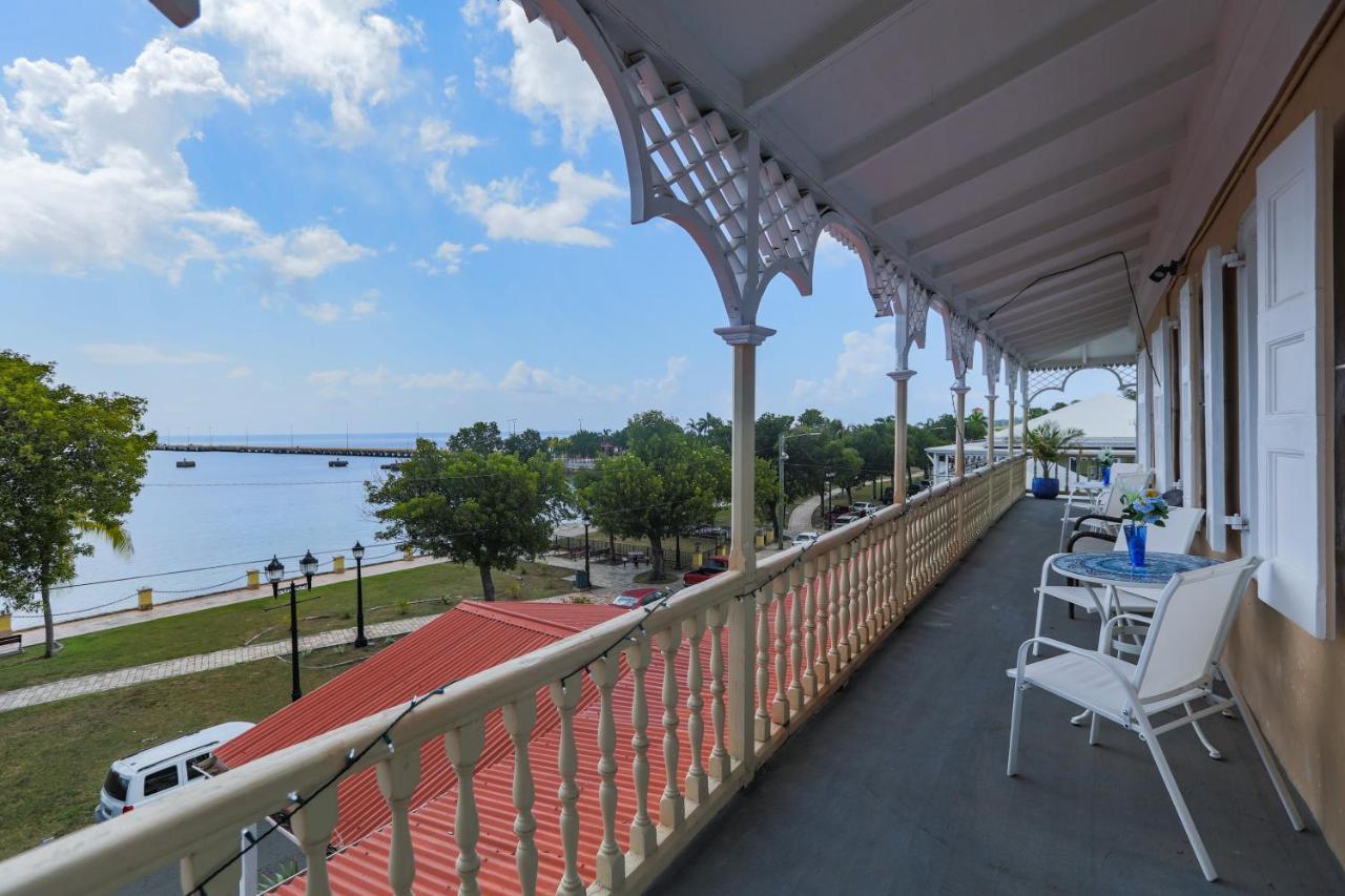 Victoria House Hotel Frederiksted Bagian luar foto