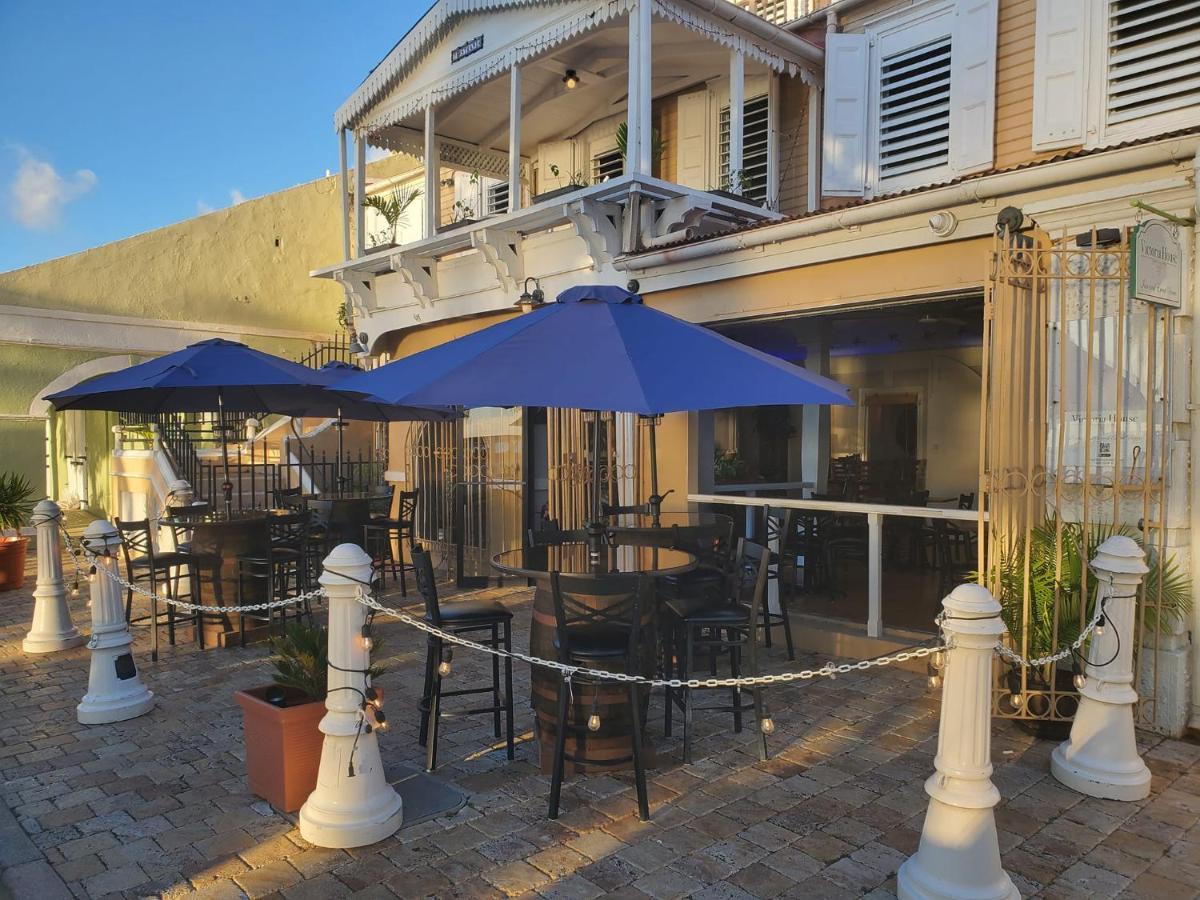 Victoria House Hotel Frederiksted Bagian luar foto